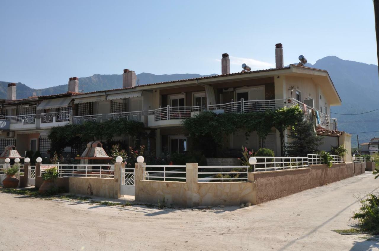 Studios Giannakis Chrysi Ammoudia Exterior foto